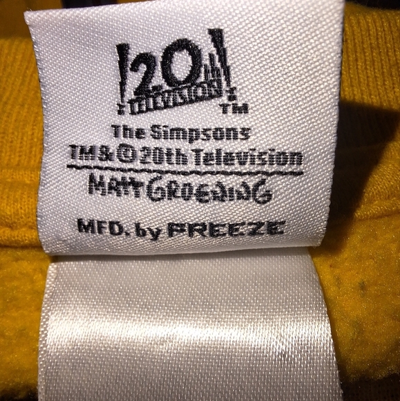 A Simpsons Yellow Embroidered Sweater In A Mens Medium. Pre-loved - Picture 6 of 11